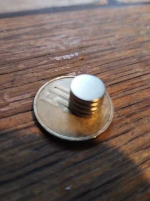 Magneți neodymium 10x2mm pret buc