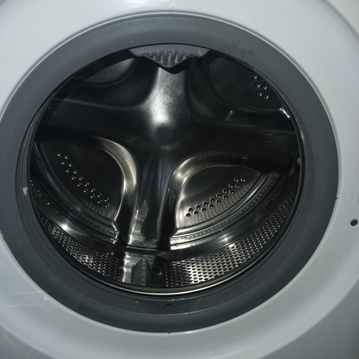 Продаю стиральную машину!