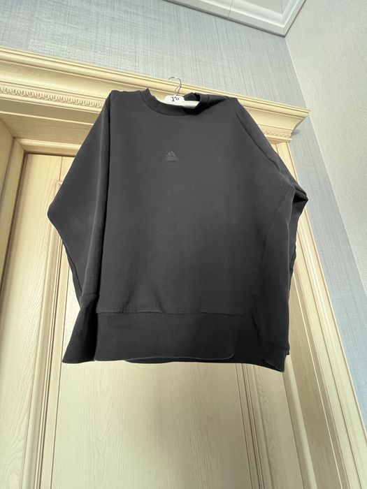 Продам спортивный костюм