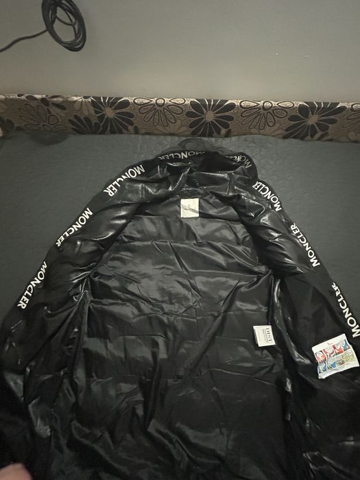 Vesta Moncler