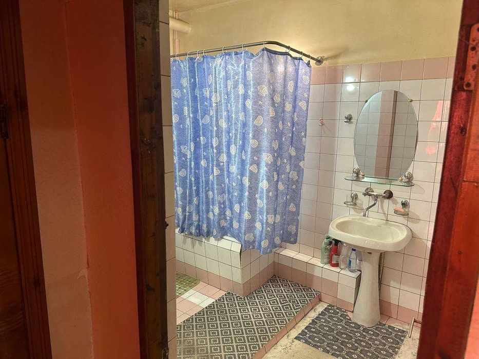Продаётся квартира 77 кв.м. на Карасу-2