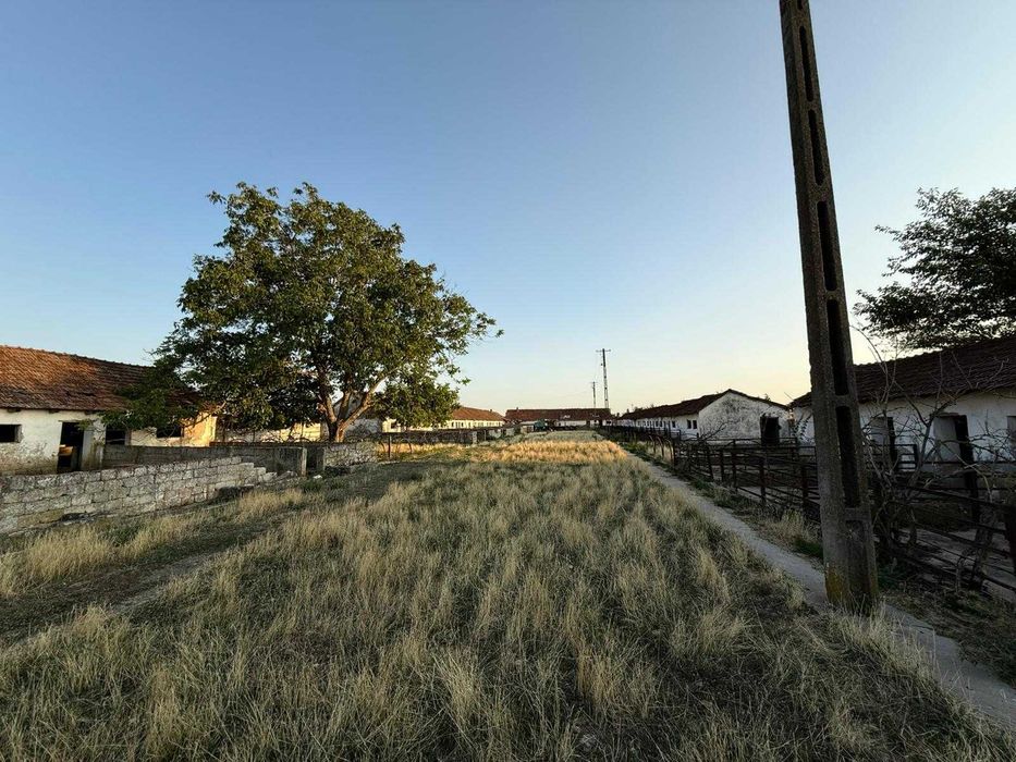 Spatiu comercial de vanzare Nadlac la intrate in Romania din Ungari