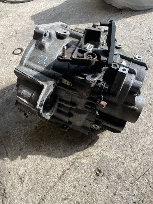 Скоростна кутия пасат б7 NFU отлична 2012г