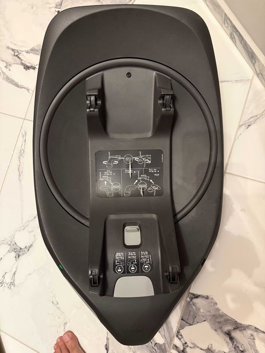 Столче за кола Cybex Cloud G i-Size Plus + Isofix база Cybex Base G