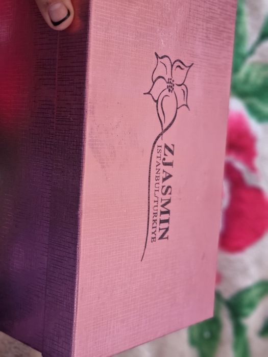 Ayollar tuflisi turetskiy