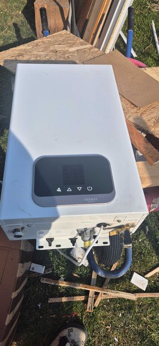 Instant apa calda gaz