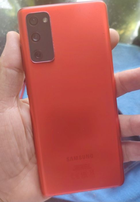 Vand Samsung S20 FE rosu