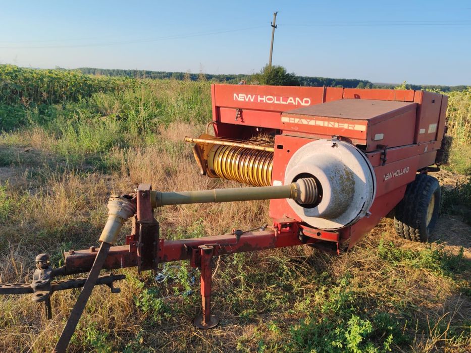 Presă de balotat-New Holland Hayliner 377