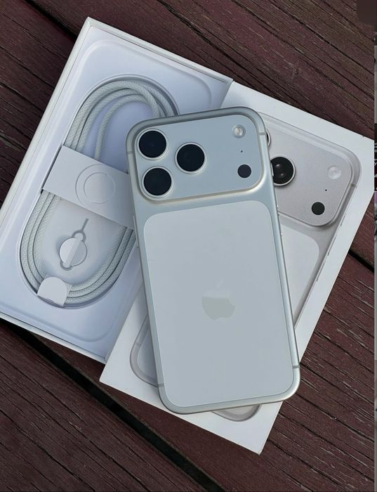 iPhone 17 pro max