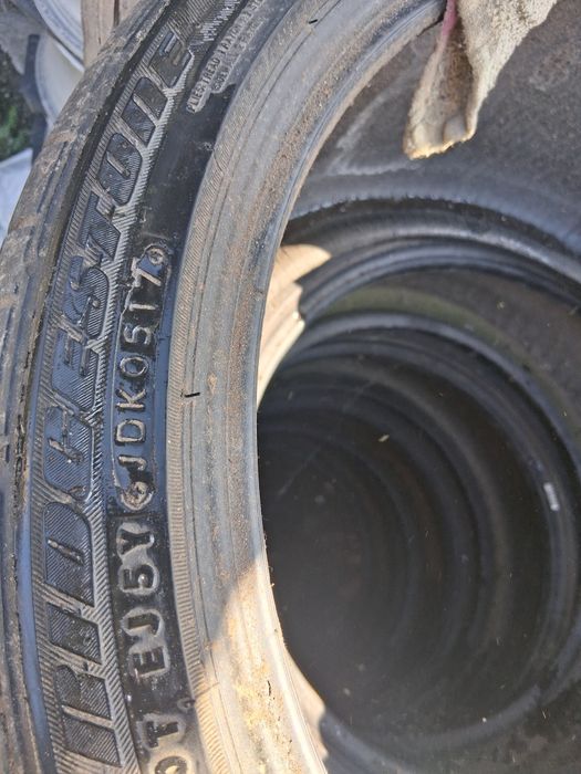 295 30 19 BRIDGESTONE 2бр летни