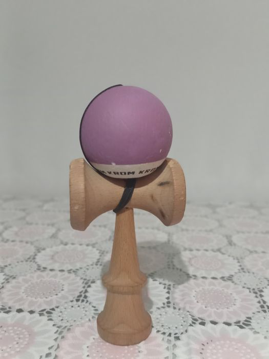 Vând Kendama Krom Pop Mov