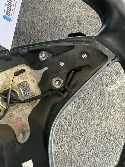 Кожен волан Mercedes benz w20446033 C E класа с пера