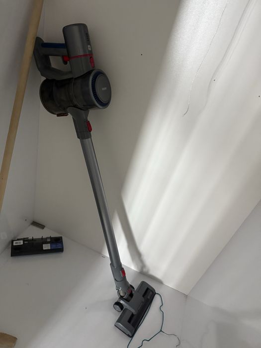 Пылесос вертикальный haier