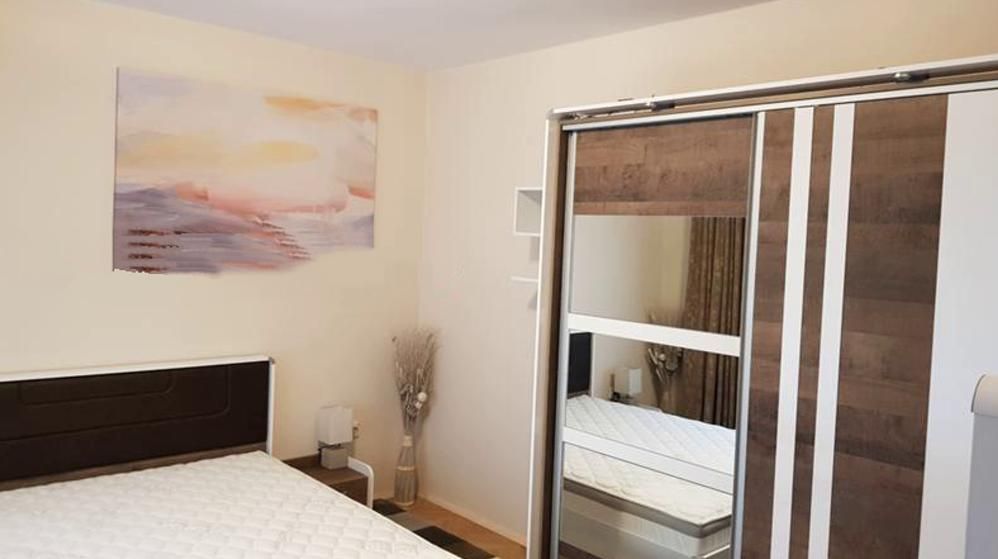 Дава се под наем Четиристаен апартамент в София, Лозенец - 100 кв.м за 1274.49 € - Снимка #6