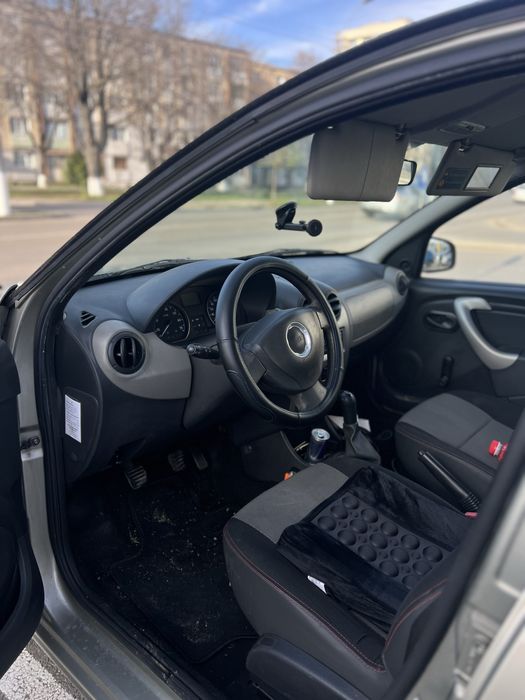 Dacia Sandero 1.4 benzină | 2008 | 208.000 km