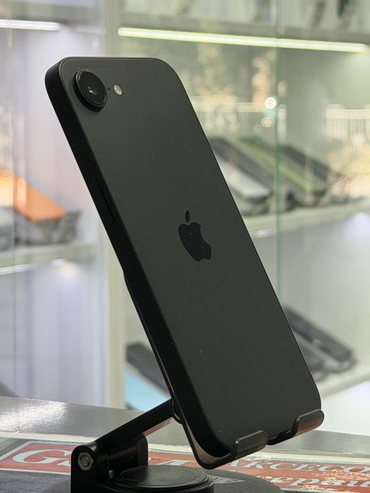 Iphone 16e 128Gb