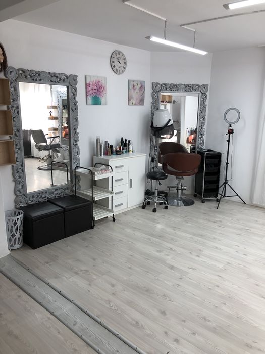 Vand afacere la cheie , SALON DE INFRUMUSETARE ,coafor, barbershop