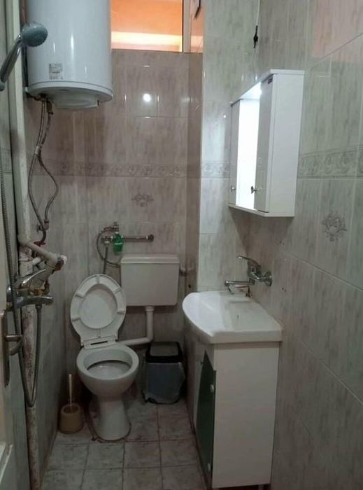 Дава се под наем Едностаен апартамент в Пловдив, Център - 35 кв.м за 280.5 € - Снимка #2