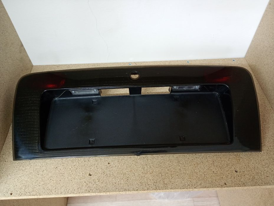 Подномерник бленда Ауди а6с5 Седан