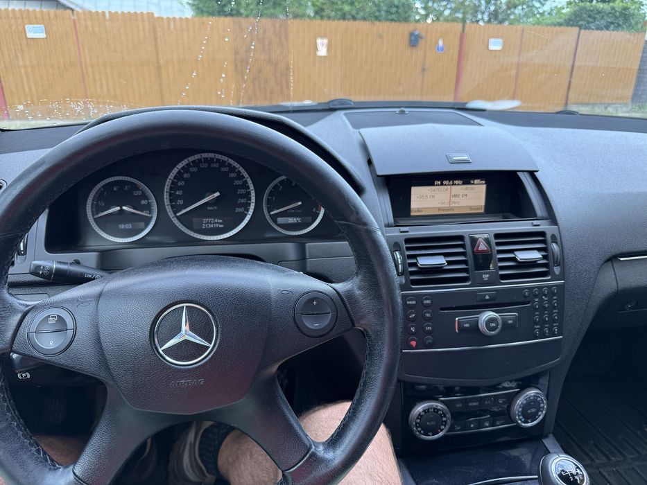 Mercedes c200 136cai 2008