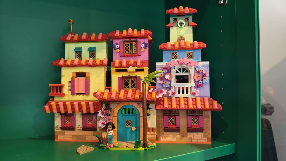 Colecție LEGO – Harry Potter,Lord of the rings  Rivendell, Friends, DREAMZzz, Back to the future , Casa Madrigal, Colecție Crăciun