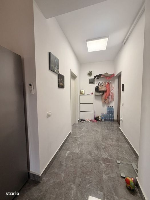 Apartament cu 3 camere si loc de parcare in CF - Dumbravita