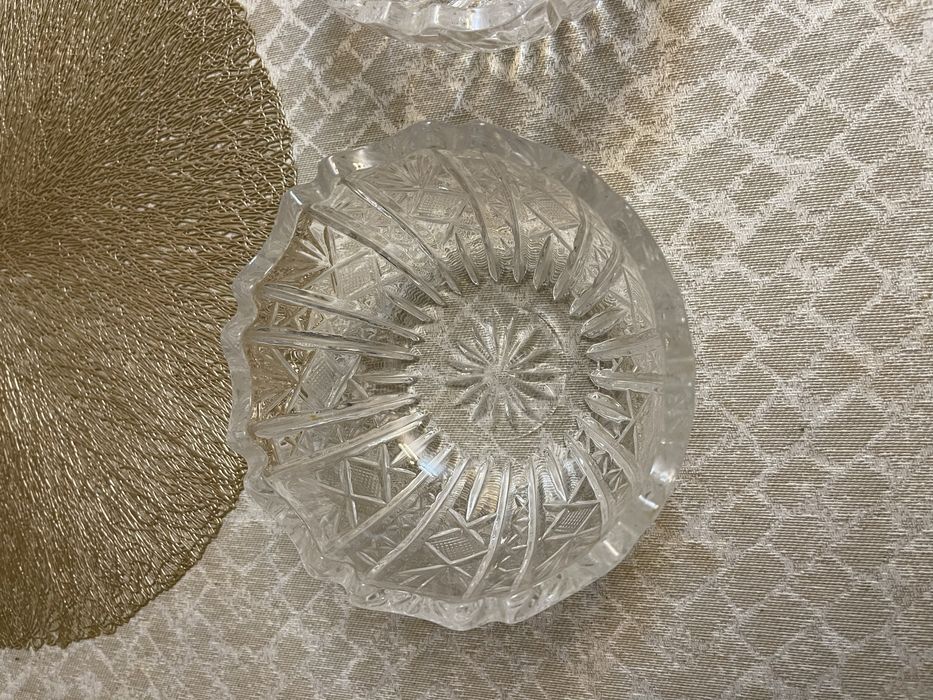 Продам хрустальные салатницы