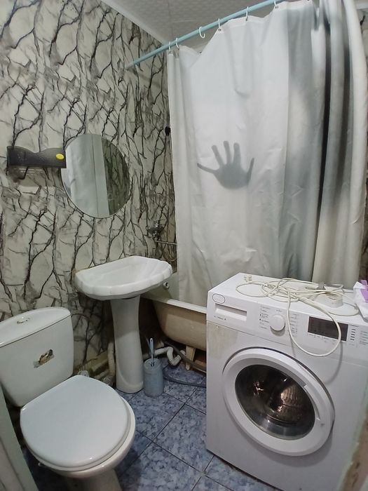 Сдам квартиру Женис 50