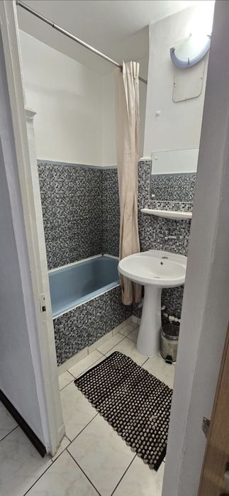 Vand apartament 1 camera Buzaului,SP Judetean