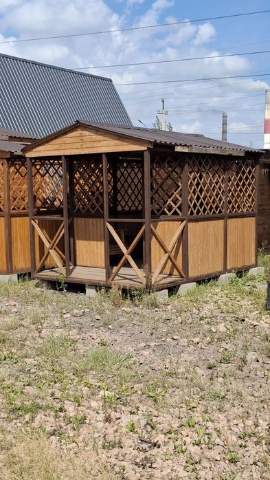 Беседка из бруса и доски