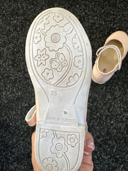 Туфли на девочку