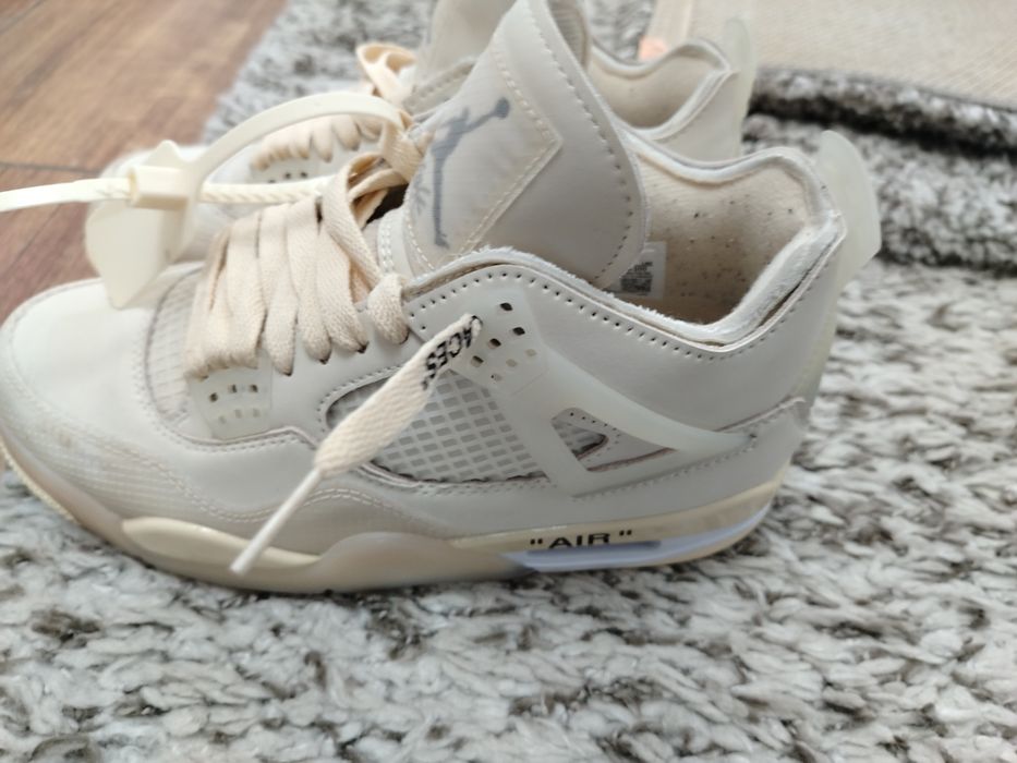 Vand pereche de Jordan 4 Off White marimea 40