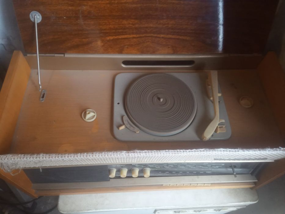 Продам радиолу Беларусь
