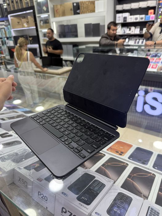 Magik keyboard ipad pro 11 M5