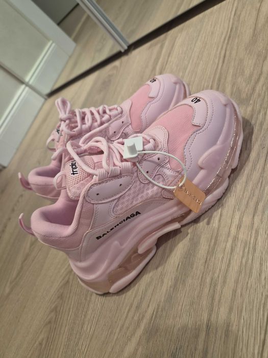 Copie 1 la 1 Triple S Balenciaga Roz