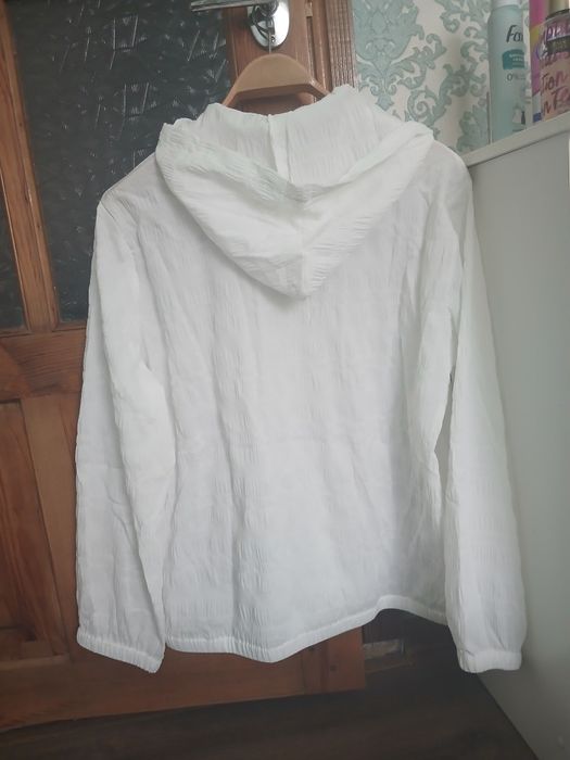 Продам новую ветровку