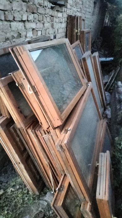 Продаётся деревянное окно ручной работы