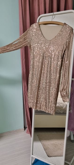 Коктейлна вечерна рокля с пайети S размер