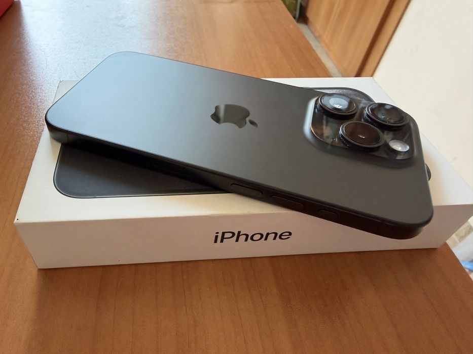 Iphone 15 pro 128 gb като нов с гаранция!!!
