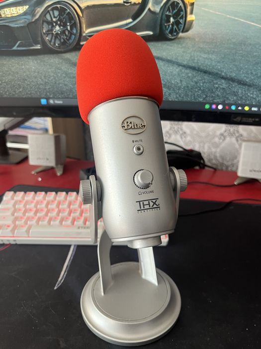 Профессиональный микрофон Blue Yeti