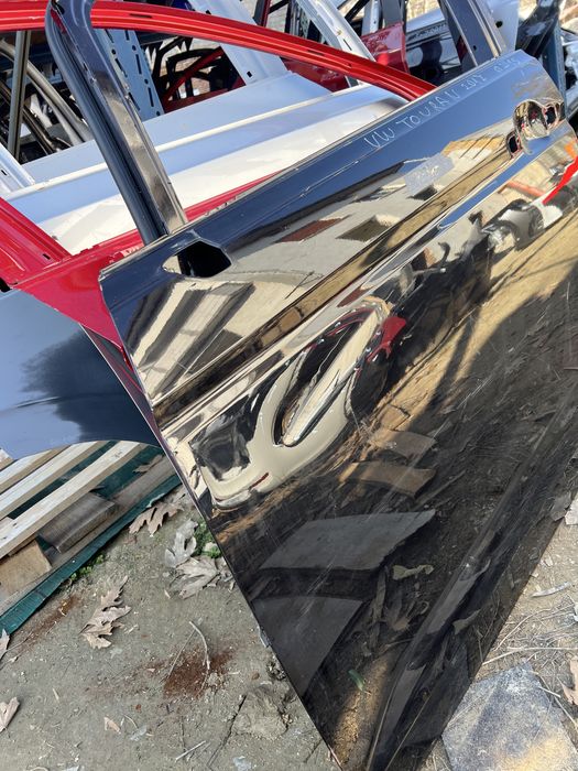 Vw Touran 2017 от 2015 предна лява врата