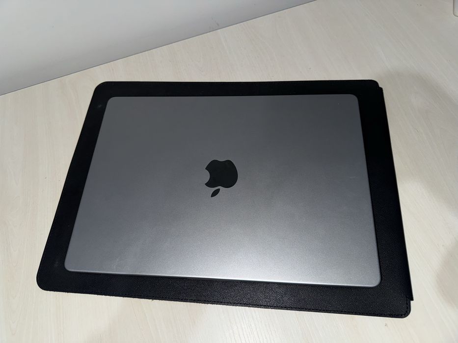MacBook pro M1 PRO 14inch 16gb / 1tr