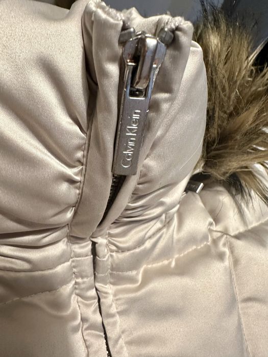 Geaca de iarna  Calvin Klein, masura S, in stare foarte buna