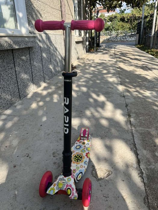 Тротинетка Lorelli Rapid със светещи гуми