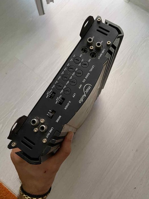 Vand statie tub bass