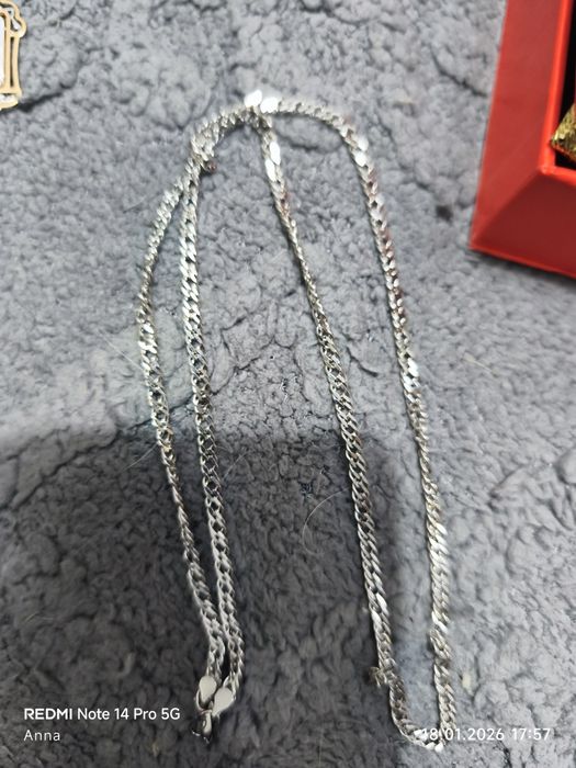 Продам цепочку серебро