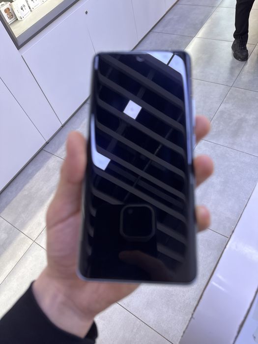 Продам новый redmi note 14 pro+5g 66циклов