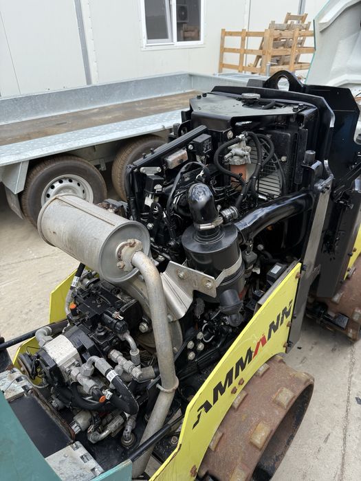 Cilindru compactor cu telecomanda Ammann Rammax picior de oaie 1500 kg