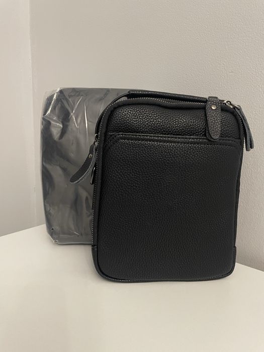 В продаже барсетки