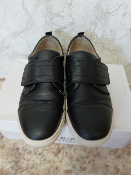 Продам туфли для девочки, макасины для мальчика